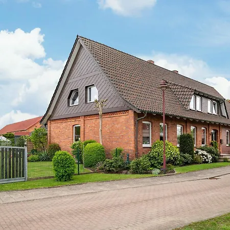Für 6 Personen 90 M²